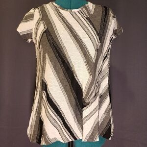 3/$20 Simply Vera Women's Black and White Top